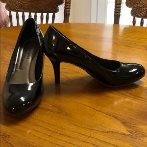 Black Rounded Toe Heels